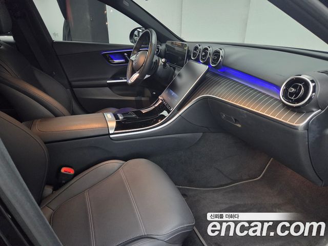Mercedes-Benz C-Class 2024 — photo 10