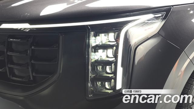 Kia Canival 2025 — photo 8