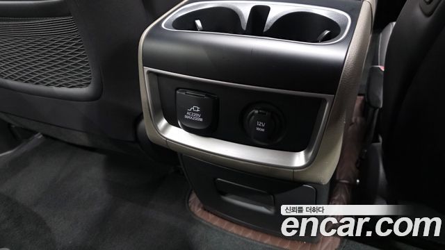 Kia Canival 2025 — photo 36