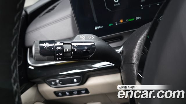 Kia Canival 2025 — photo 40