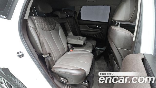 Hyundai Santafe 2019 — photo 17