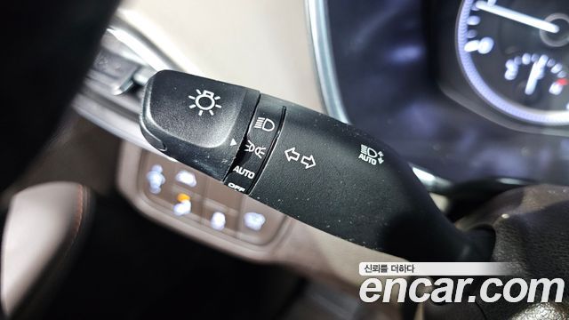 Hyundai Santafe 2019 — photo 24