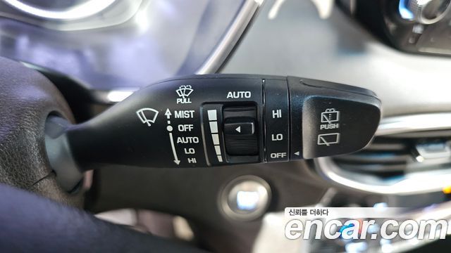 Hyundai Santafe 2019 — photo 25