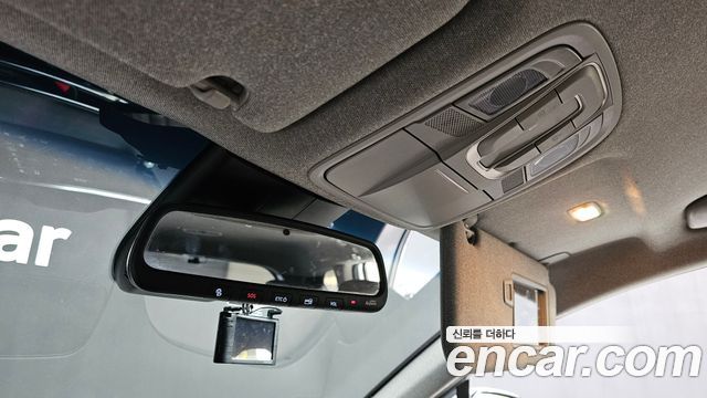 Hyundai Santafe 2019 — photo 27
