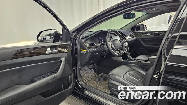 Hyundai Sonata 2016 — photo 13