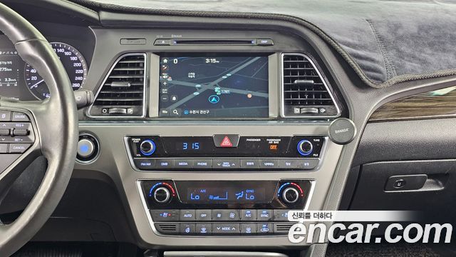 Hyundai Sonata 2016 — photo 26