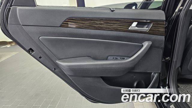 Hyundai Sonata 2016 — photo 15