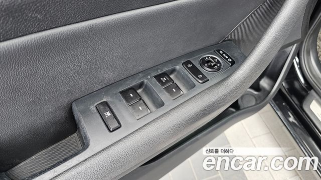 Hyundai Sonata 2016 — photo 30