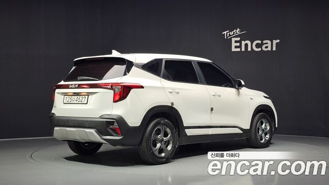 Kia Seltos 2023 — photo 2