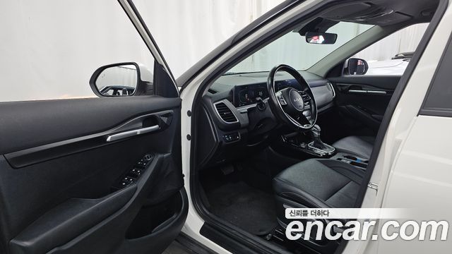 Kia Seltos 2023 — photo 10