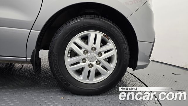 Hyundai Starex 2019 — photo 7
