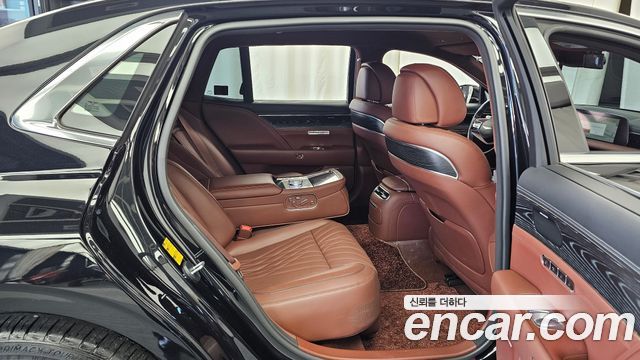 Genesis G90 2023 — photo 12