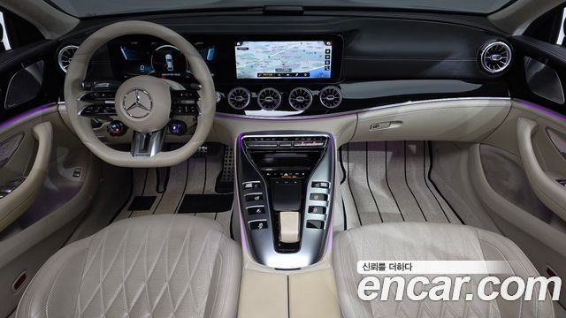 Mercedes-Benz AMG GT 2021 — photo 10