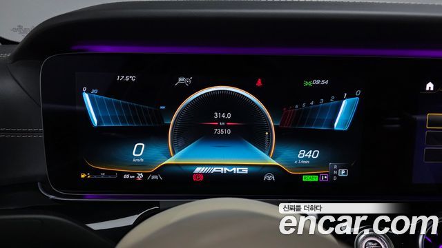 Mercedes-Benz AMG GT 2021 — photo 11