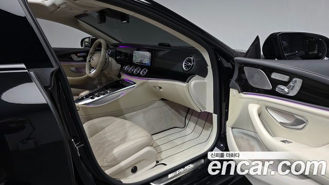 Mercedes-Benz AMG GT 2021 — photo 17