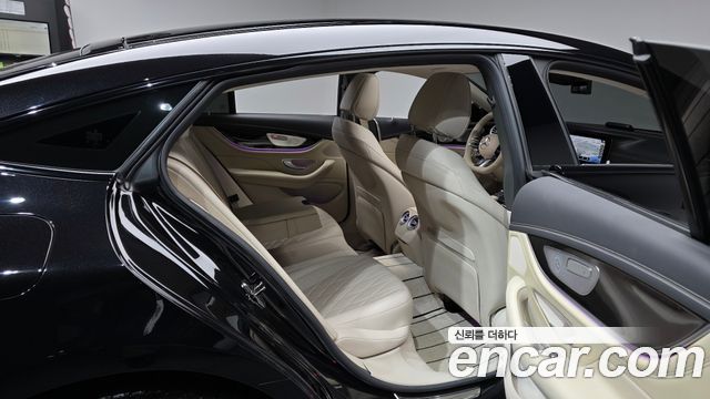 Mercedes-Benz AMG GT 2021 — photo 18