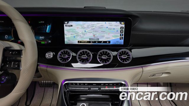 Mercedes-Benz AMG GT 2021 — photo 20