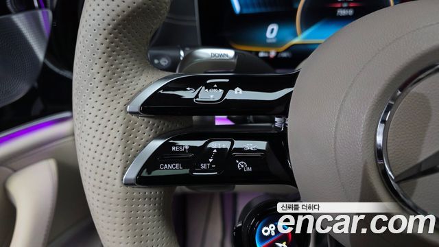 Mercedes-Benz AMG GT 2021 — photo 32