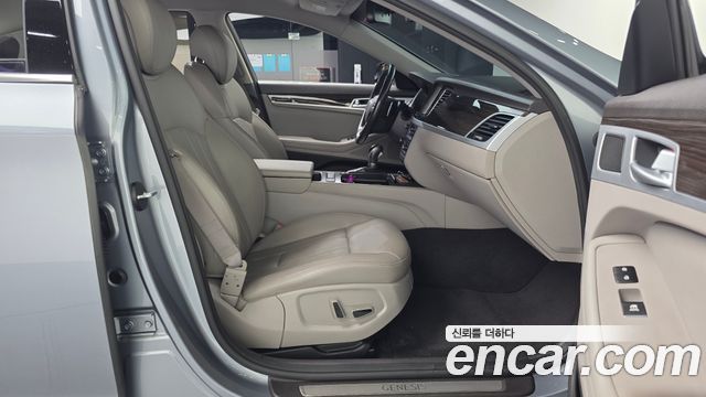 Hyundai Genesis 2015 — photo 11