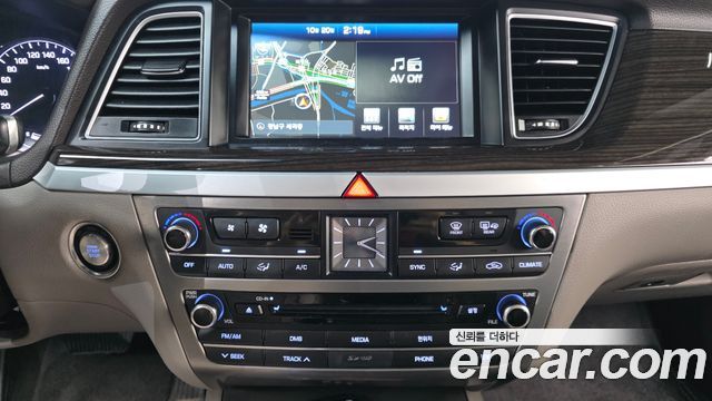 Hyundai Genesis 2015 — photo 14
