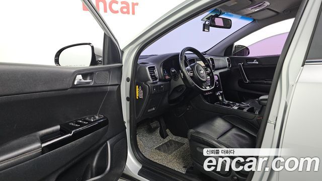 Kia Sportage 2016 — photo 13