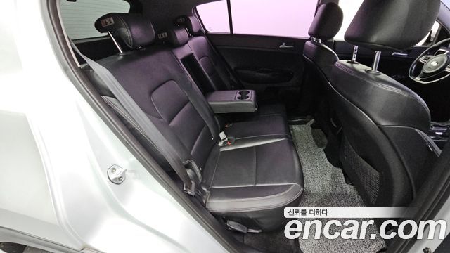 Kia Sportage 2016 — photo 17