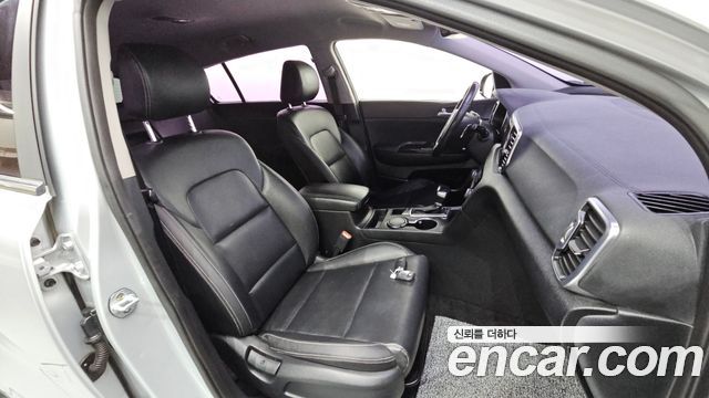 Kia Sportage 2016 — photo 18