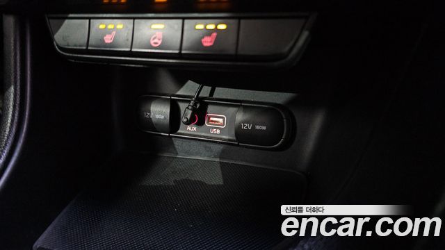 Kia Sportage 2016 — photo 28