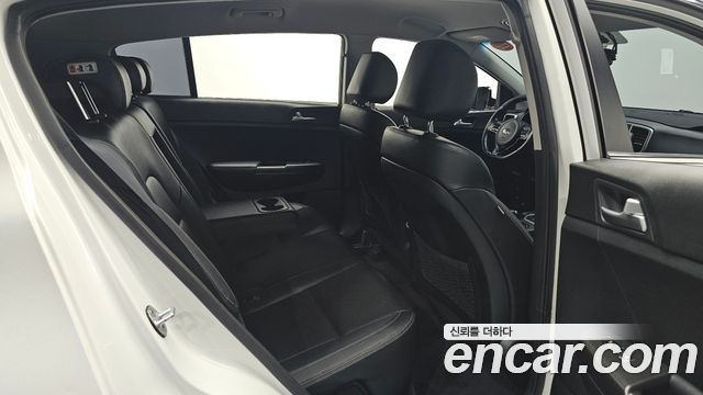 Kia Sportage 2017 — photo 16