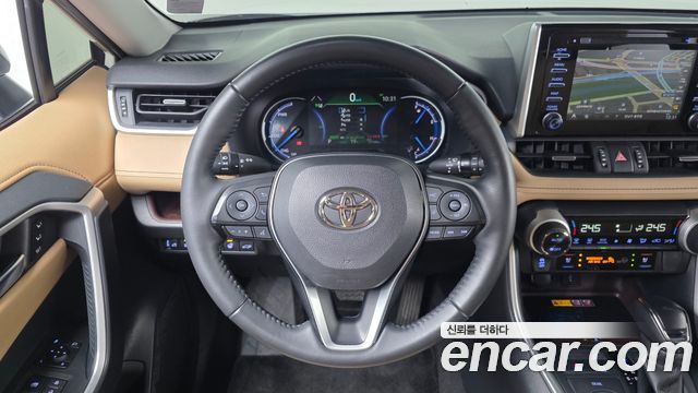 Toyota RAV4 2022 — photo 13