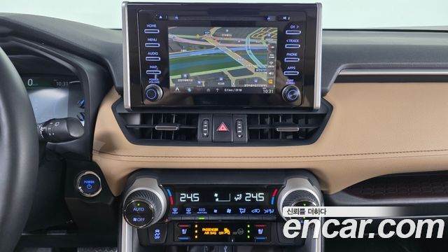 Toyota RAV4 2022 — photo 15