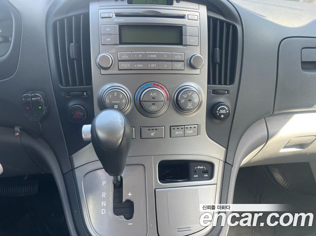 Hyundai Starex 2015 — photo 9