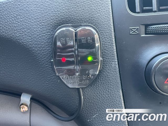 Hyundai Starex 2015 — photo 14