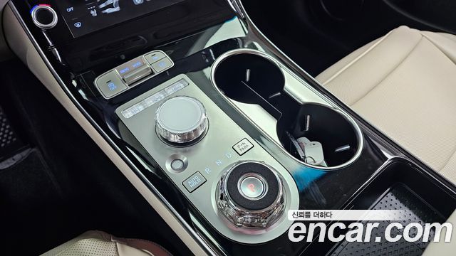 Genesis GV70 2025 — photo 12