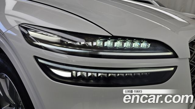 Genesis GV70 2025 — photo 8