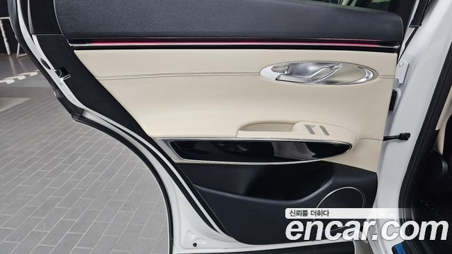 Genesis GV70 2025 — photo 15