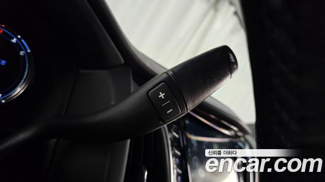 Cadillac Escalade 2019 — photo 9