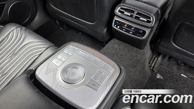 Genesis G80 2021 — photo 24
