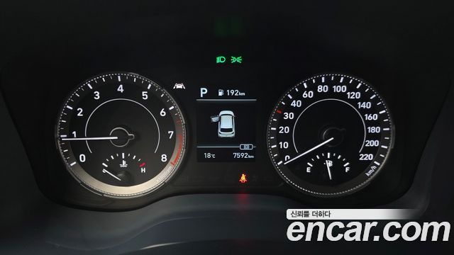 Hyundai Venue 2020 — photo 11