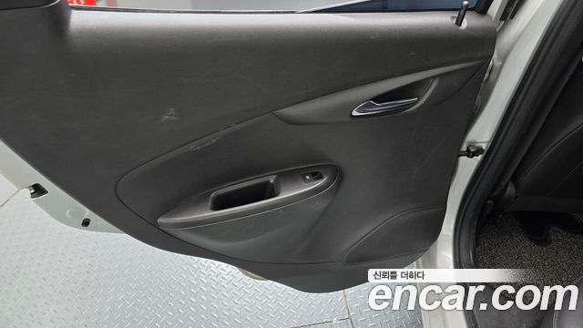 Chevrolet Korea Spark 2017 — photo 15
