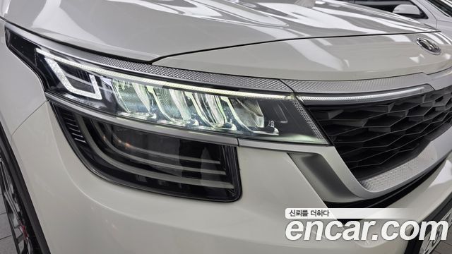 Kia Seltos 2020 — photo 8