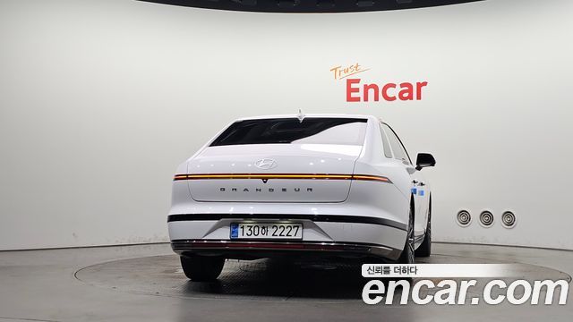 Hyundai Grandeur 2023 — photo 4