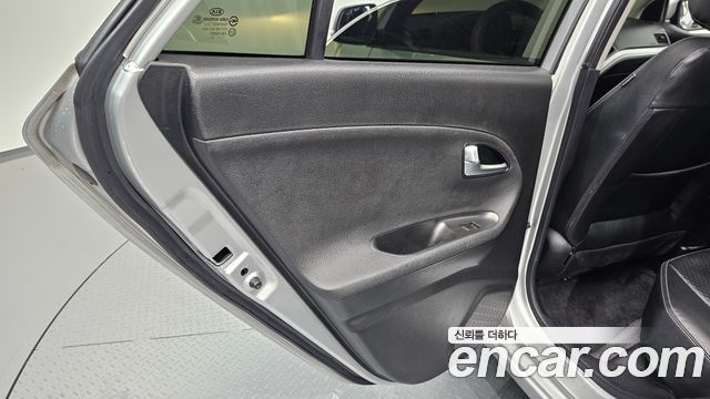 Kia morning 2012 — photo 15