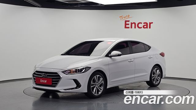 Hyundai AVANTE 2018 — photo 1