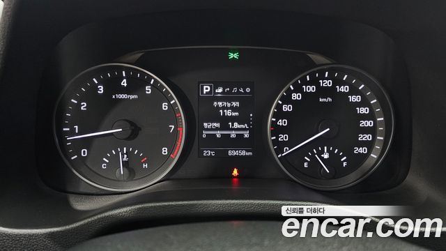 Hyundai AVANTE 2018 — photo 8