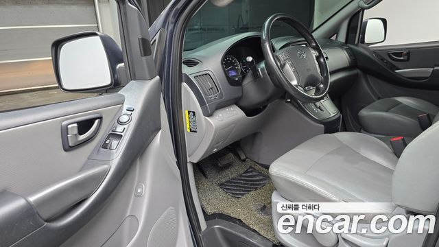 Hyundai Starex 2018 — photo 13