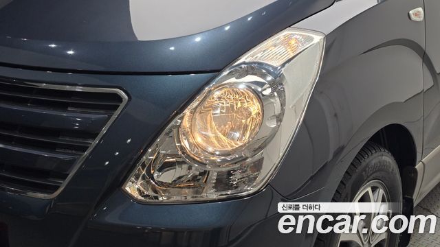Hyundai Starex 2018 — photo 8