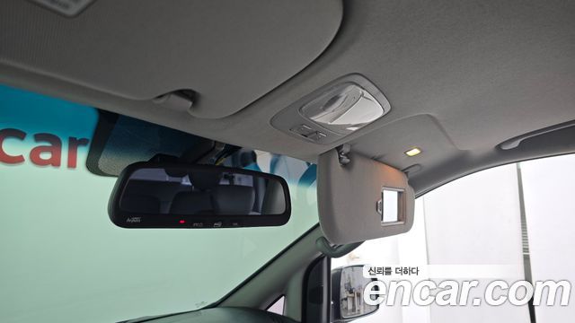 Hyundai Starex 2018 — photo 30