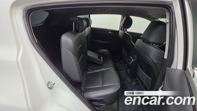 Kia Sportage 2022 — photo 24