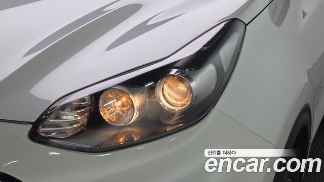 Kia Sportage 2022 — photo 8